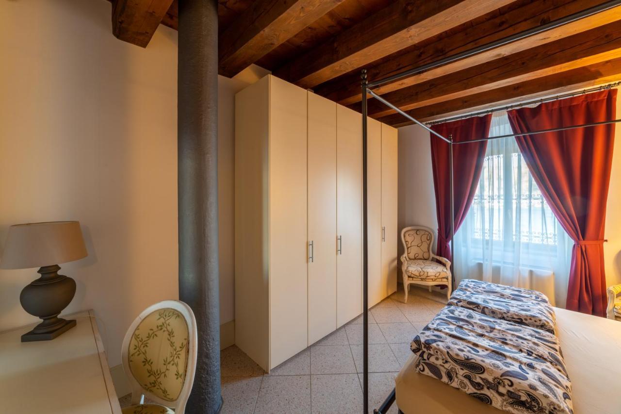 Youatmolino Canal View Apartment Venice Luaran gambar